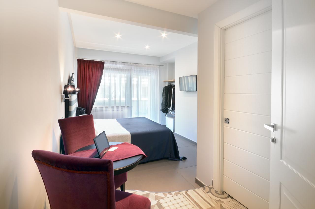 Barbarella Suite Naples Extérieur photo