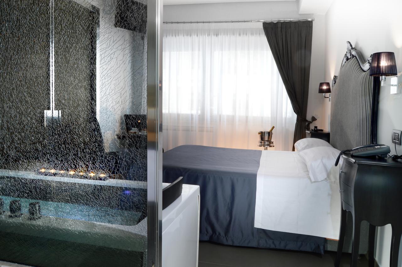 Barbarella Suite Naples Extérieur photo