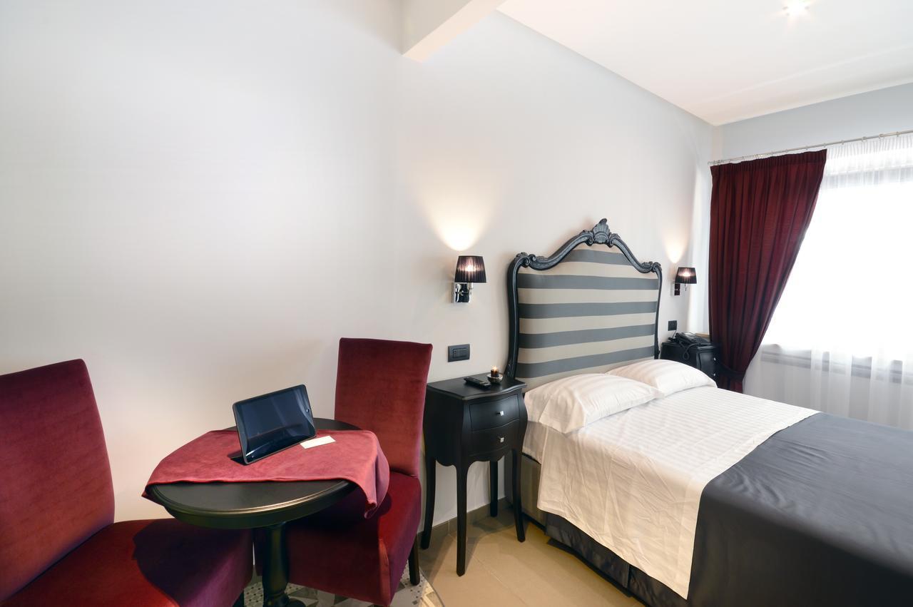 Barbarella Suite Naples Extérieur photo