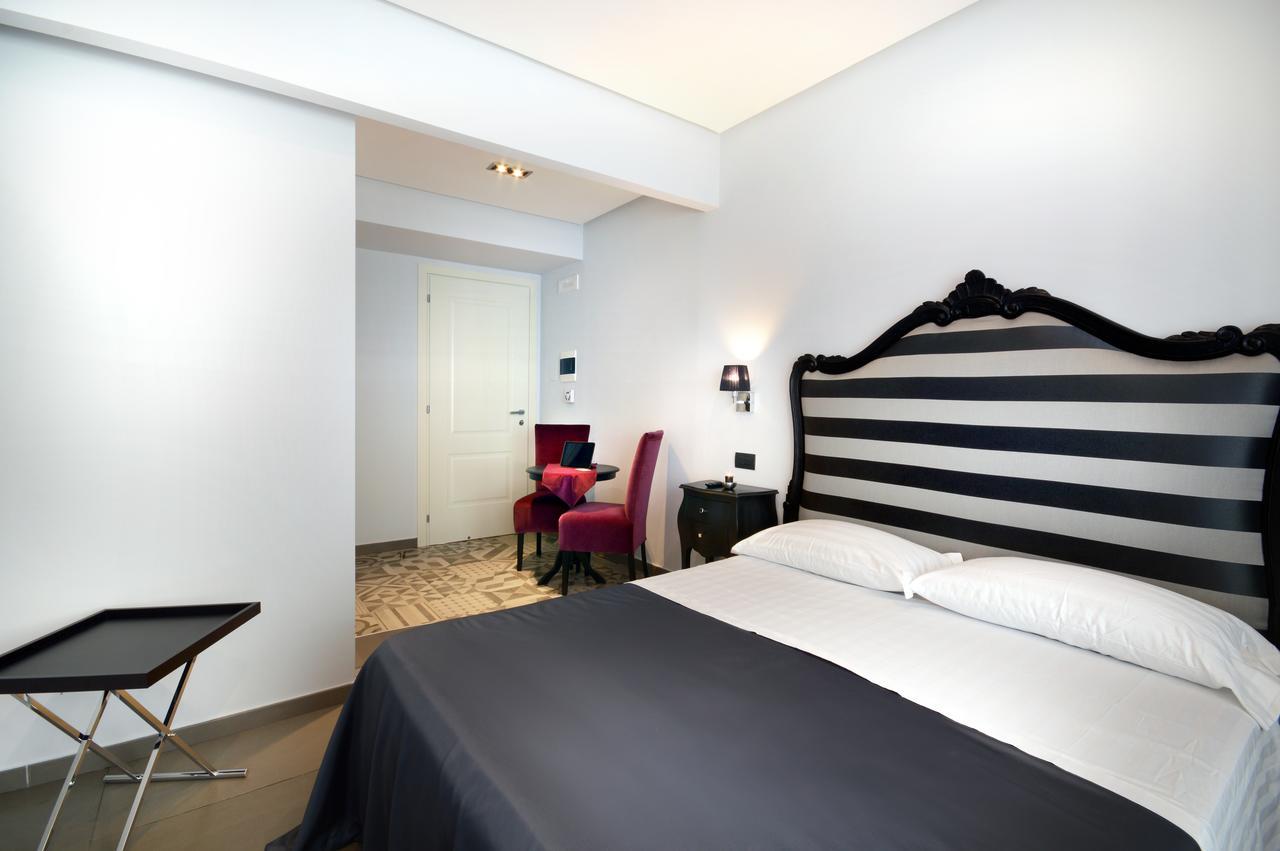 Barbarella Suite Naples Extérieur photo